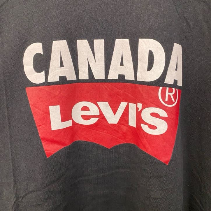 古着 used　LEVI'S　リーバイス　半袖クルーネックロゴプリントTシャツ　CANADA　黒　ブラック　2XLサイズ