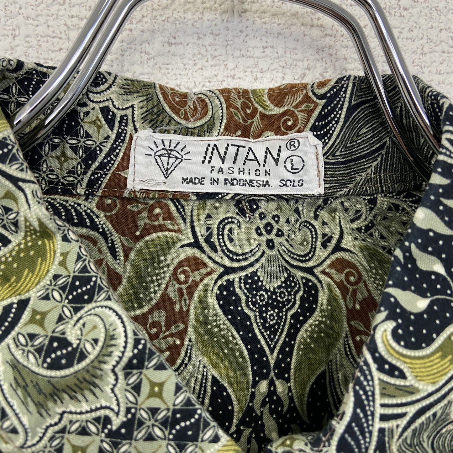古着 used　INTAN　半袖プリント総柄シャツ　レトロデザイン　ボタニカル　インドネシア　バティック　Lサイズ