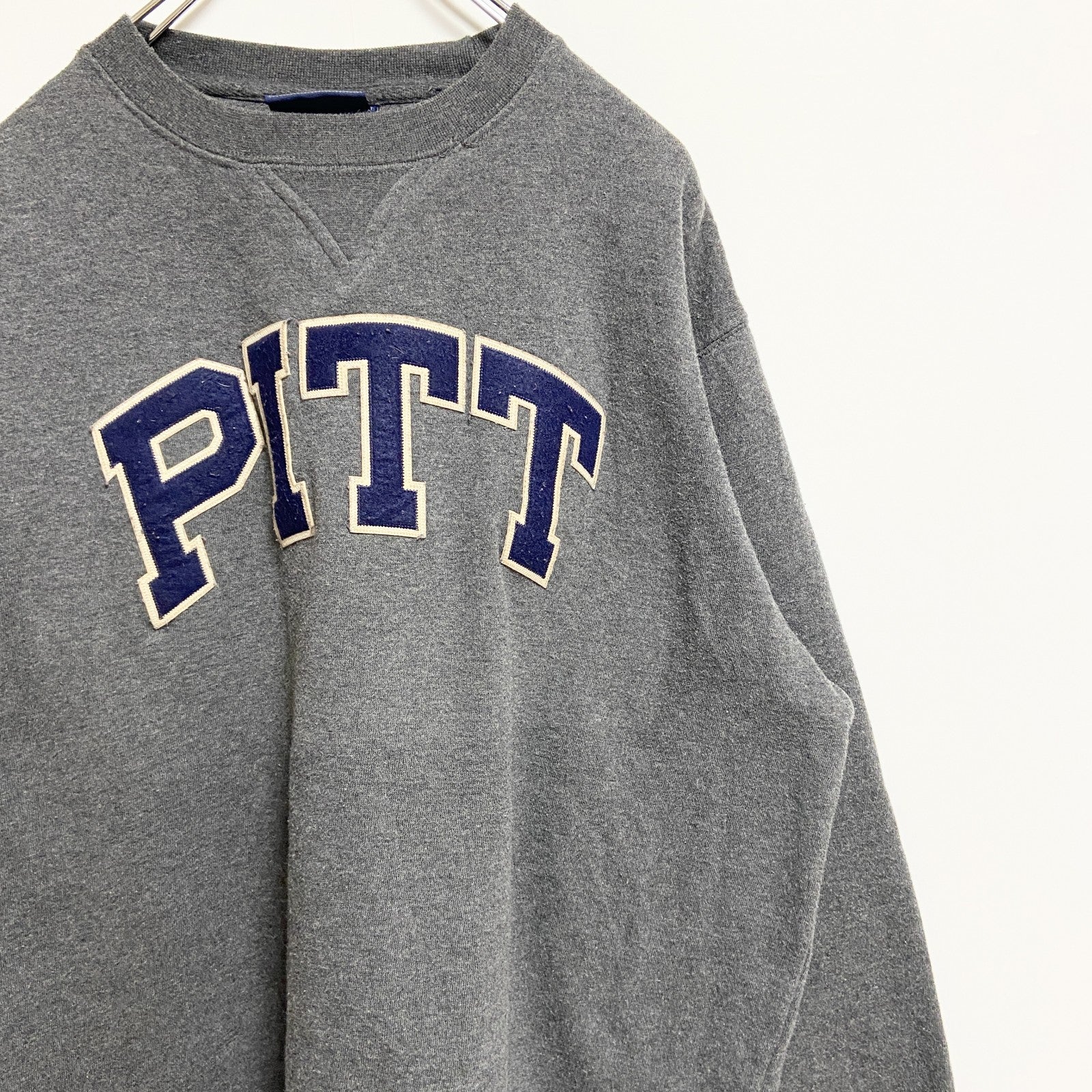 古着 used　JAMERICA　ジェイアメリカ　長袖カレッジロゴワッペンスウェット　トレーナー　PITT　グレー　Lサイズ