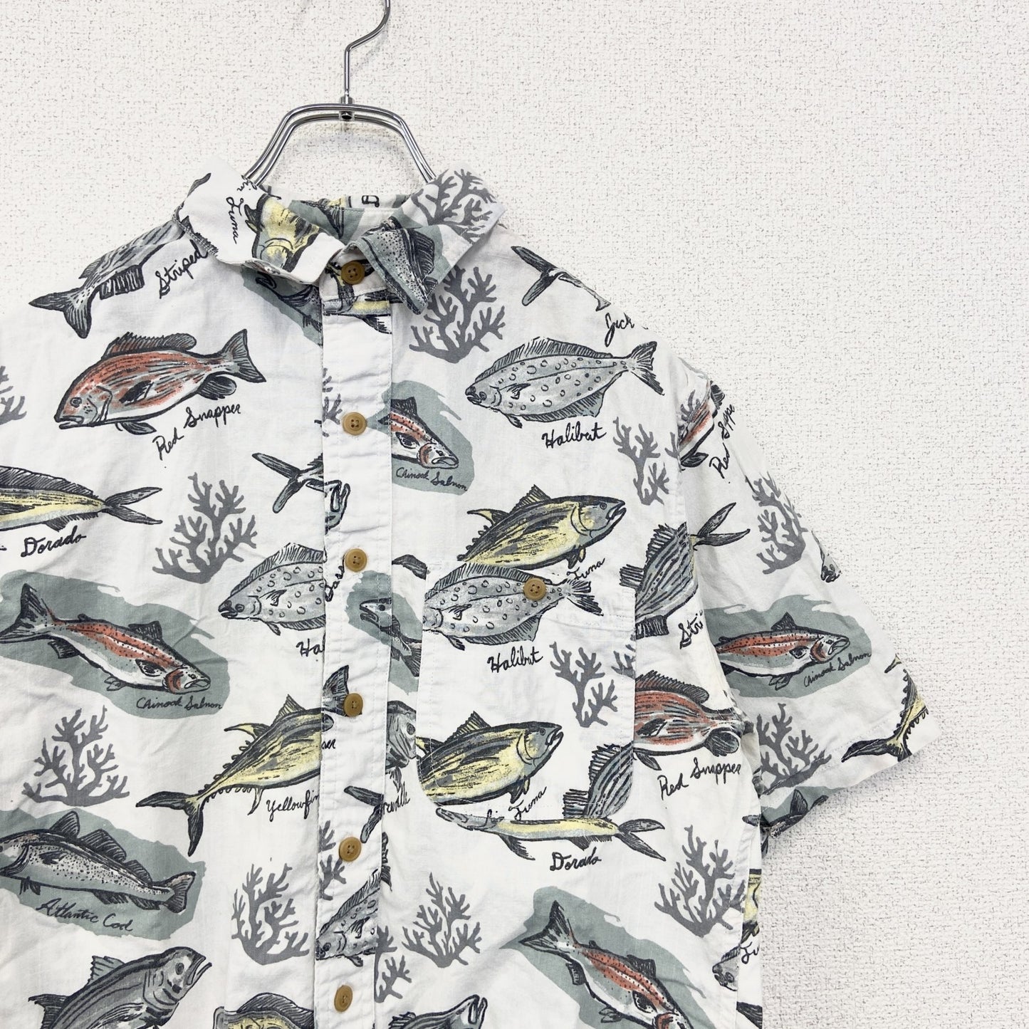 古着 used　Croft&Barrow　半袖プリント総柄シャツ　レトロデザイン　魚　アロハ　胸ポケット　白　ホワイト　