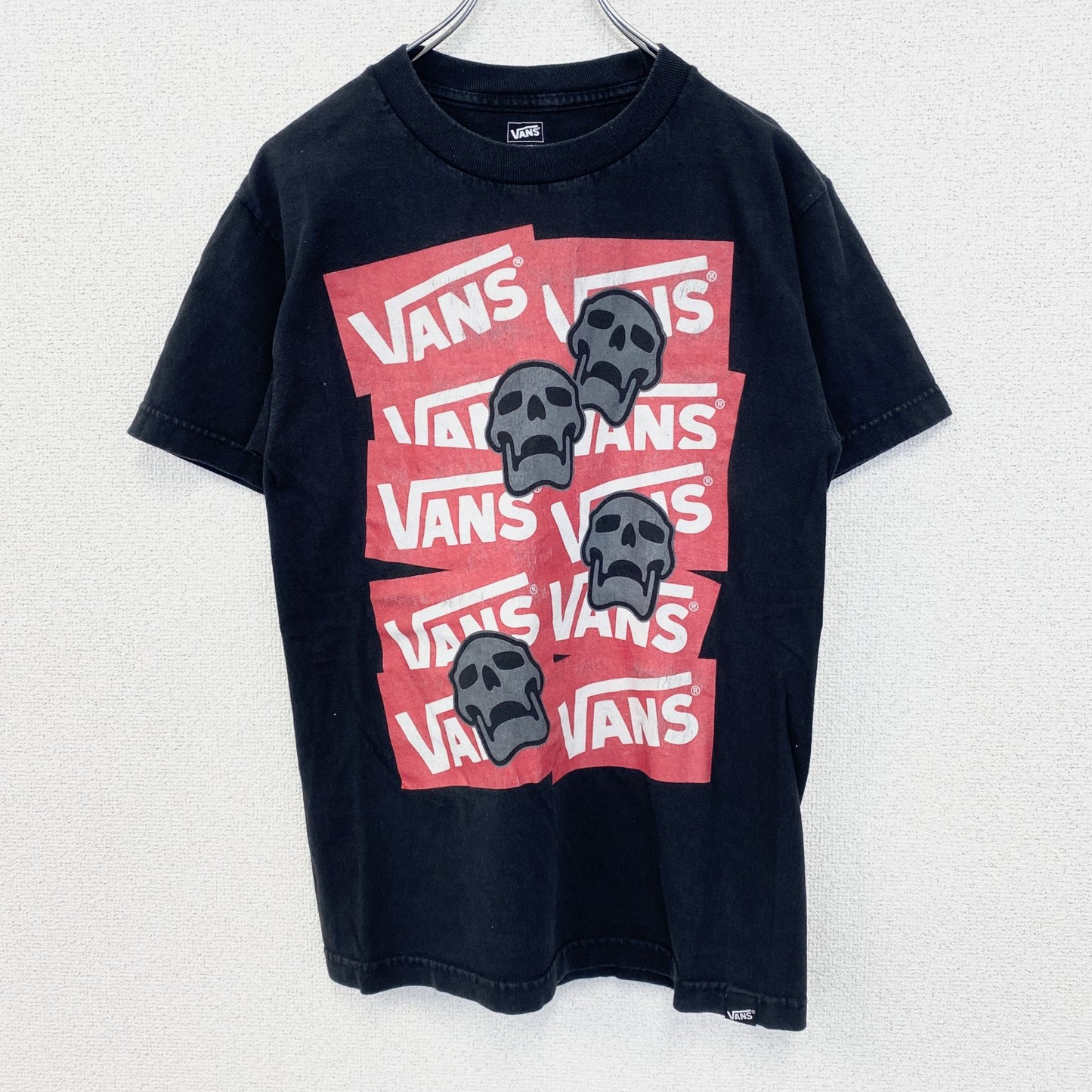 古着 used　VANS　バンズ　半袖ロゴプリントTシャツ　スカル　カジュアル　クルーネック　黒　ブラック　春夏服　Sサイズ