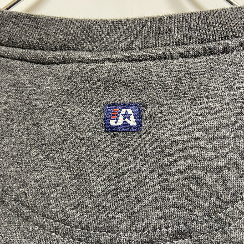 古着 used　JAMERICA　ジェイアメリカ　長袖カレッジロゴワッペンスウェット　トレーナー　PITT　グレー　Lサイズ
