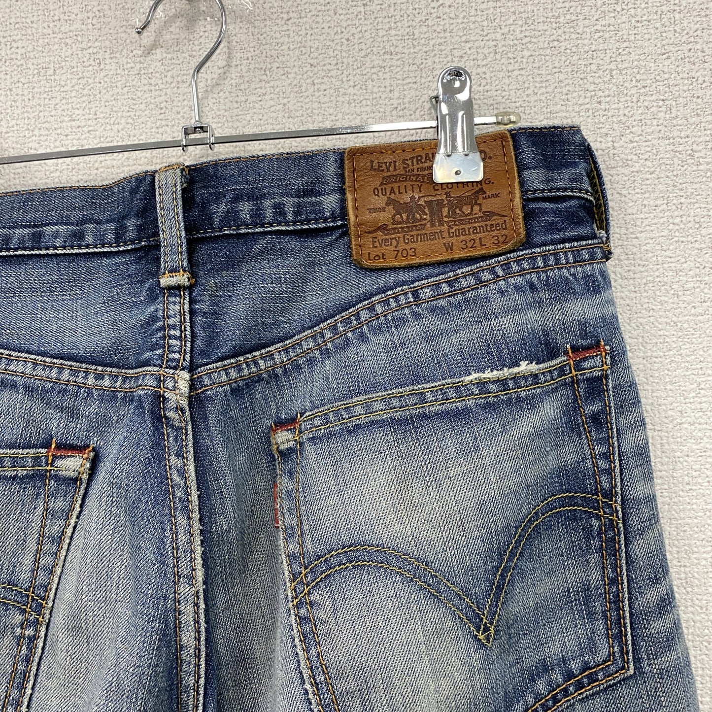 Levi's　リーバイス　703　デニムパンツ/ジーンズ　フェード　縦落ち　鬼ヒゲ　ジップフライ　インディゴ　W32サイズ