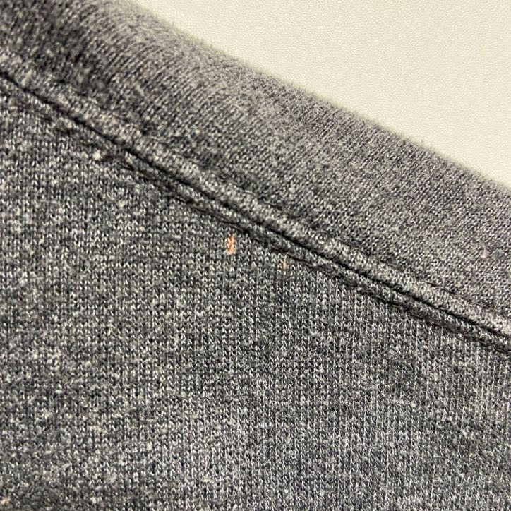 Triblend Sweats　長袖カレッジプリントスウェット　トレーナー　ノースカロライナ大学　グレー　Mサイズ
