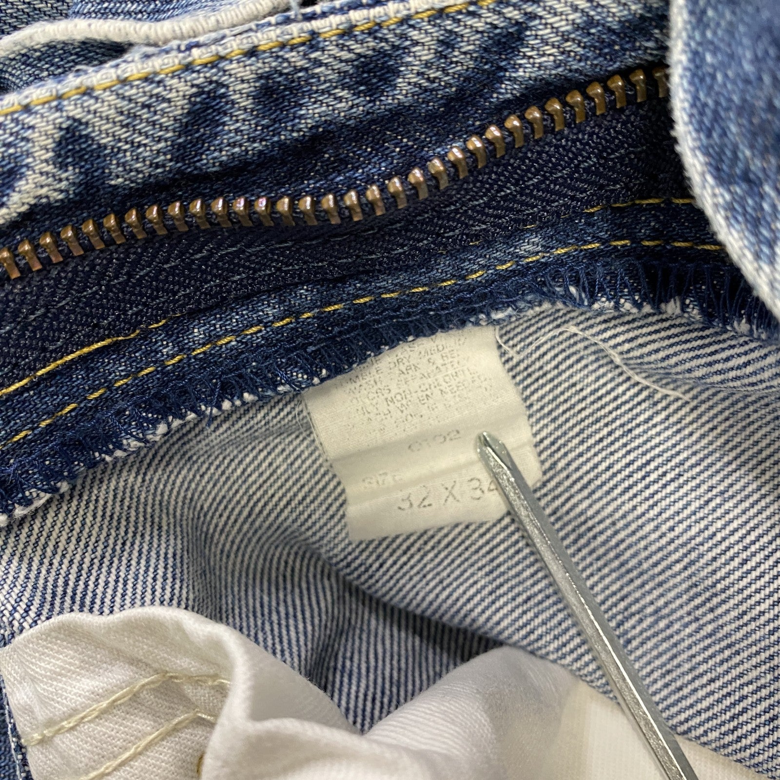 Lee　リー　ダメージデニムパンツ/ジーンズ　ジップフライ　縦落ち　鬼ヒゲ　インディゴ　W32サイズ