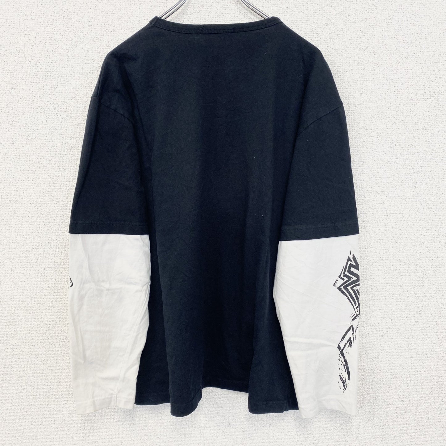 古着 used　Anil Baner　長袖プリントTシャツ　バイカラー　カジュアルデザイン　クルーネック　白　黒　春服　Lサイズ