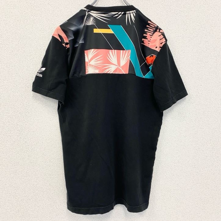 古着 used　adidas アディダス　半袖バックプリントTシャツ　クルーネック　胸ポケット　スポーツ　トレーニング　Mサイズ