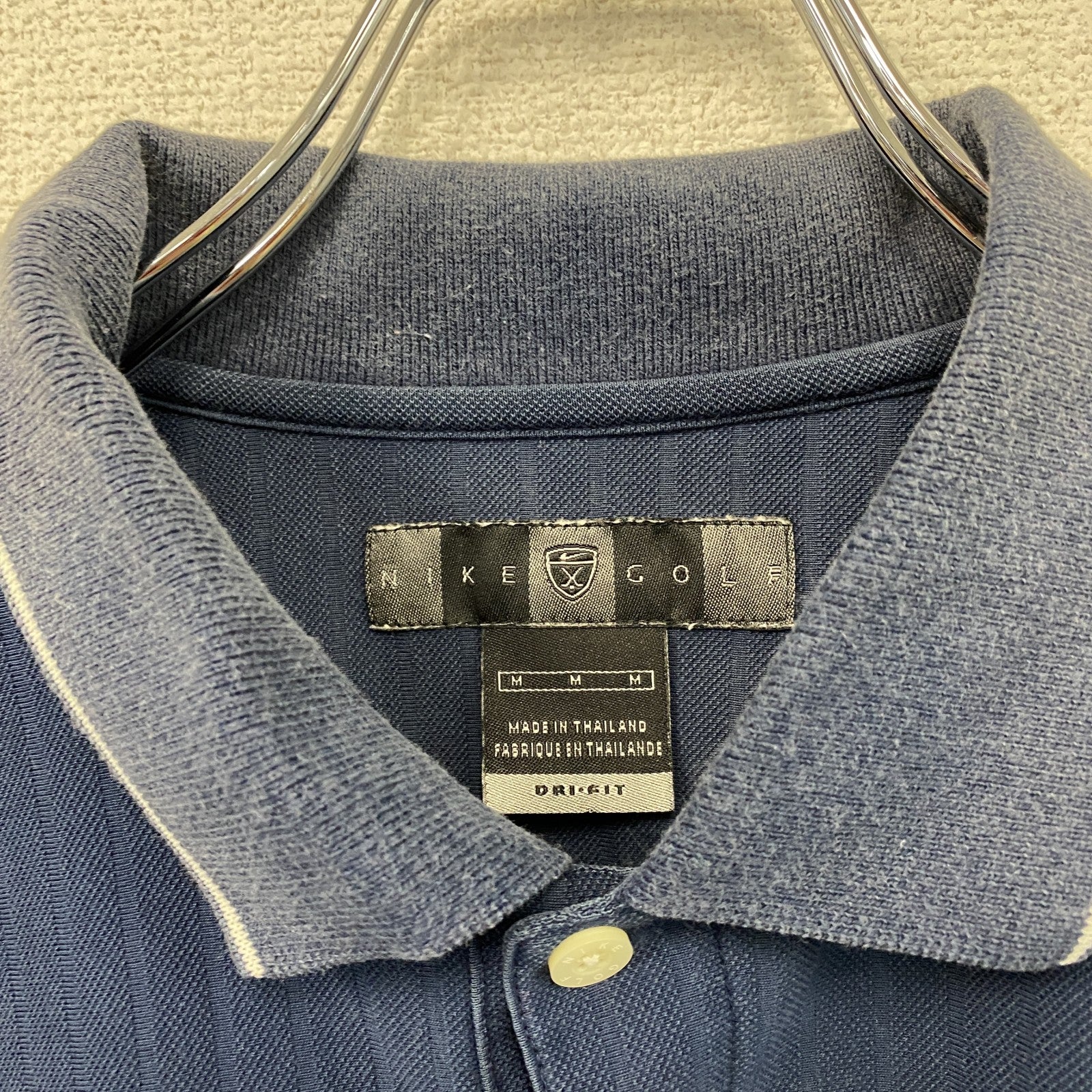NIKE GOLF　ナイキゴルフ　DRI-FIT　半袖ポロシャツ　スウッシュ　刺繍ロゴ　ワンポイント　紺　ネイビー　Mサイズ