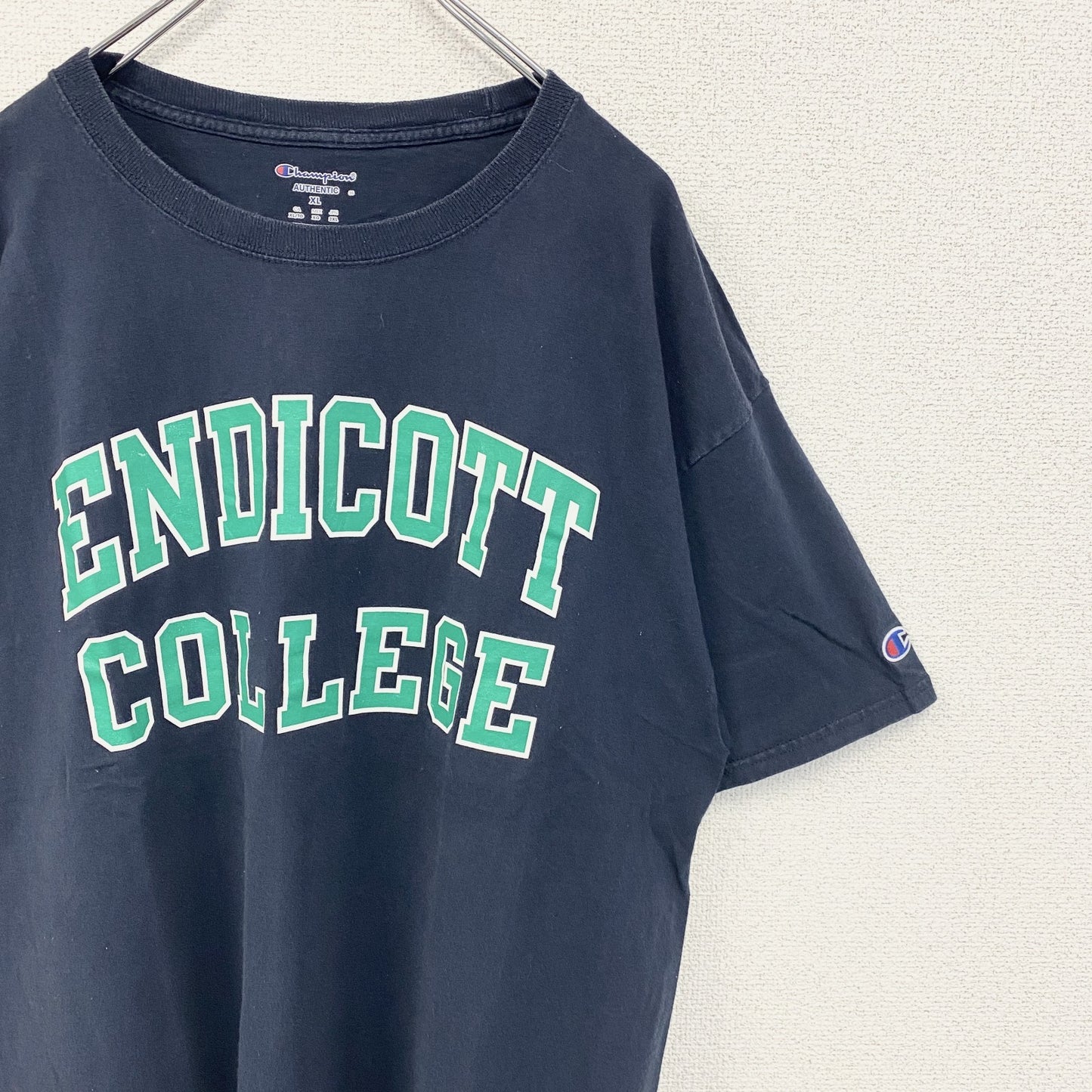 古着 used　champion チャンピオン　半袖カレッジプリントTシャツ　エンディコット大学　レトロ　ネイビー　XLサイズ