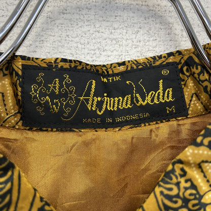 古着 used　Arjuna Weda　長袖プリント総柄シャツ　レトロデザイン　インドネシア製　光沢感　胸ポケット　Lサイズ　