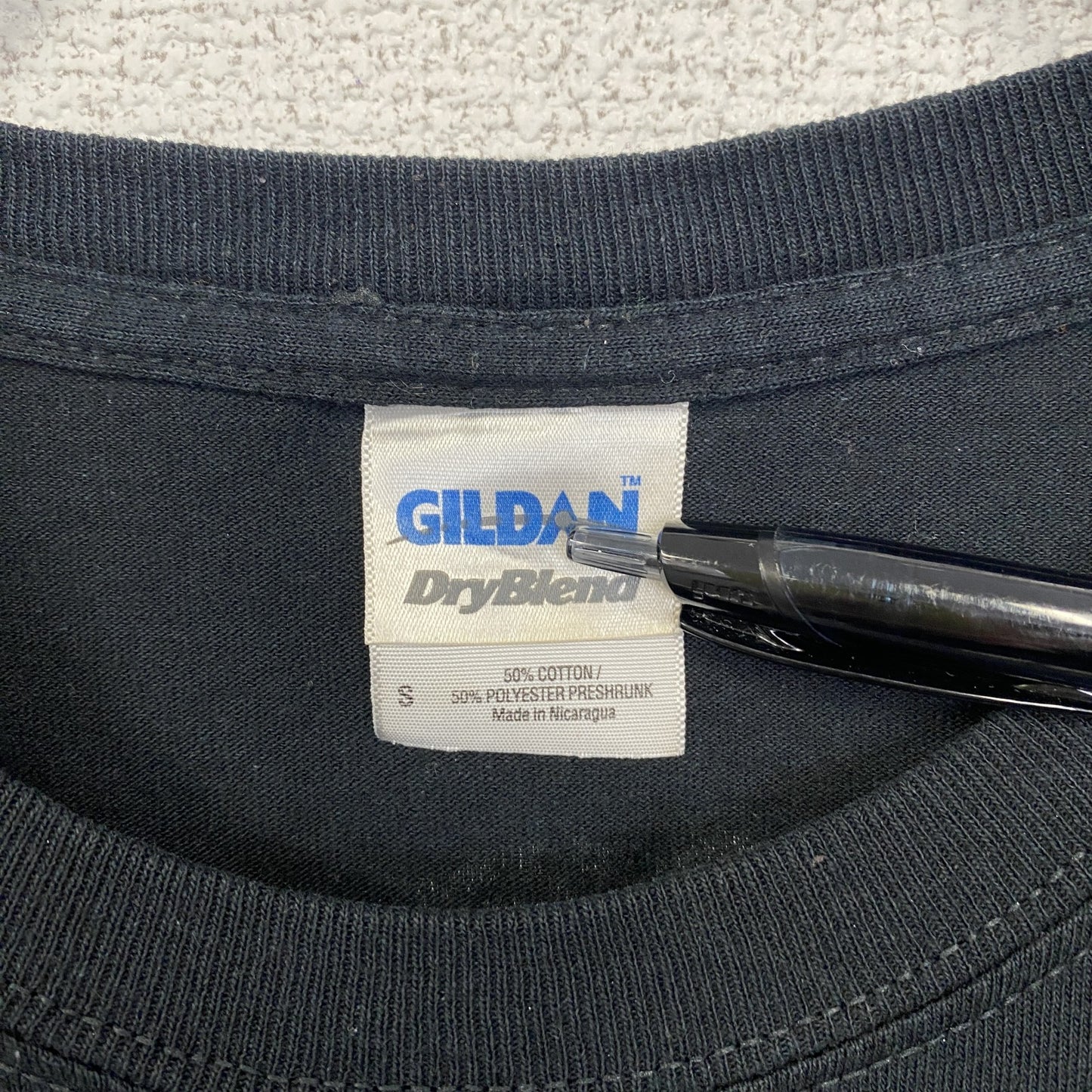 古着 used　GILDAN ギルダン　半袖スポーツデザインTシャツ　IP SWICH　陸上競技　クルーネック　黒　Sサイズ