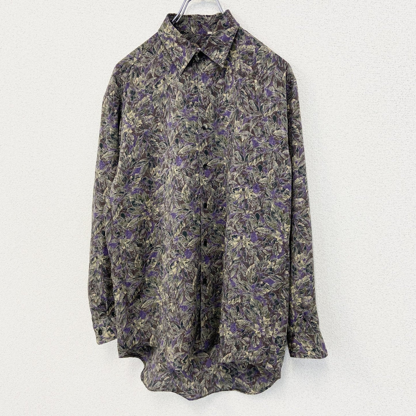 古着 used　新合繊　KARNAKS　長袖プリント総柄シャツ　花柄　レトロデザイン　個性的　サブカル　胸ポケット　紫　Mサイズ　