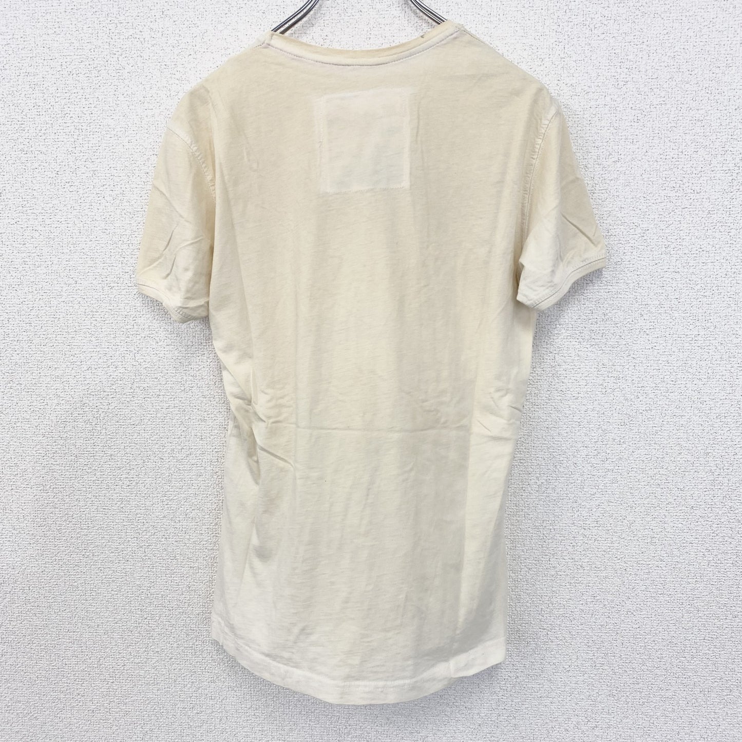 古着 used　Tazzio　半袖プリントTシャツ　CAR QUEEN KILLERS　レトロ風　クルーネック　ベージュ　Mサイズ