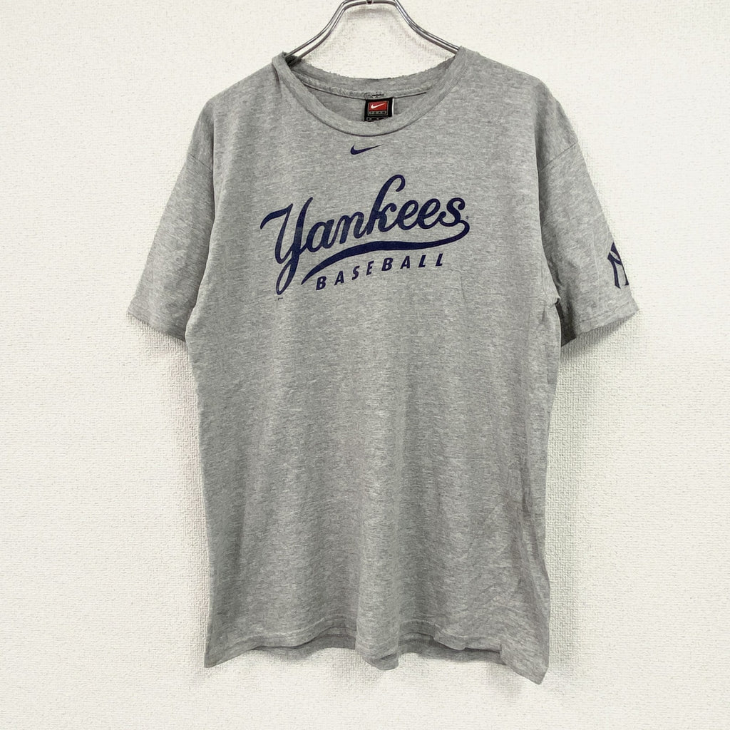 NIKE　ナイキ　半袖プリントTシャツ　ニューヨークヤンキース　灰色　グレー　Mサイズ