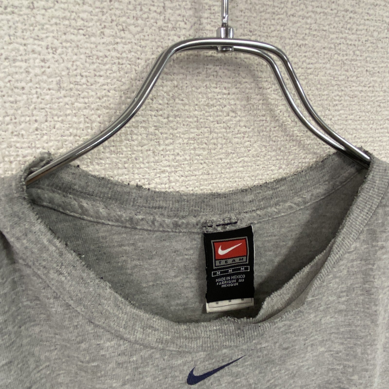 NIKE　ナイキ　半袖プリントTシャツ　ニューヨークヤンキース　灰色　グレー　Mサイズ