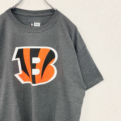 古着 used　半袖プリントTシャツ　NFL　TEAM　APPAREL　シンシナティ・ベンガルズ　フットボール　グレー　Lサイズ