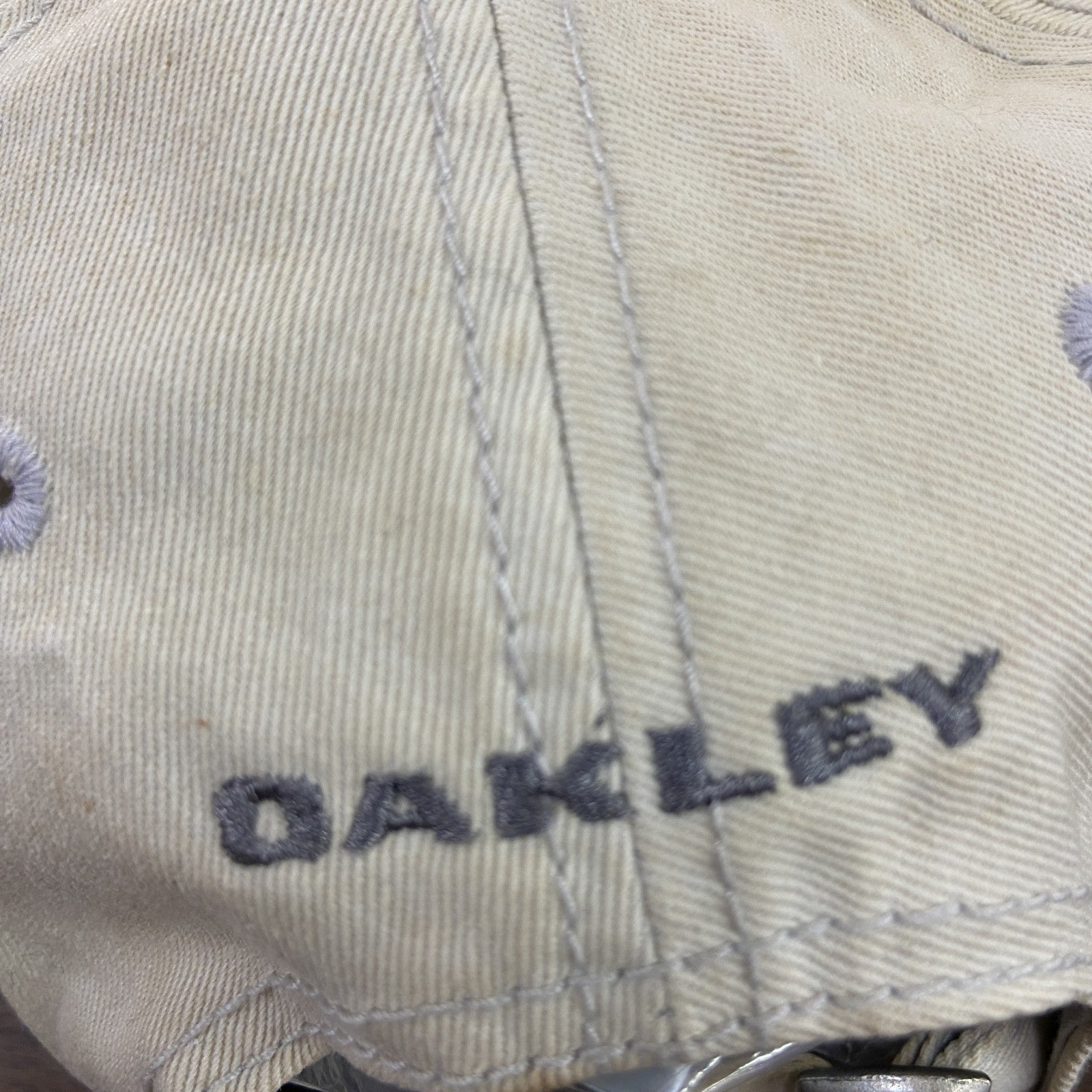 OAKLEY　オークリー　6パネルキャップ　ベースボールキャップ　白　ホワイト