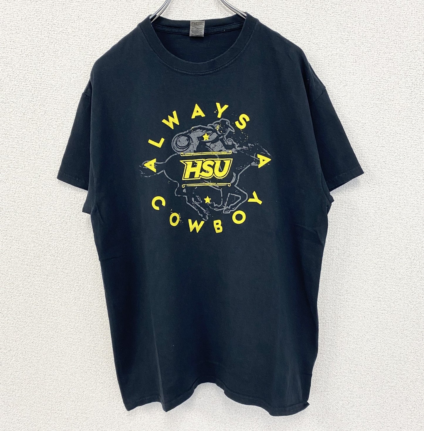 古着 used　GILDAN ギルダン　半袖プリントTシャツ　カウボーイ　馬　クルーネック　春夏服　レトロ　黒　ブラック　Lサイズ