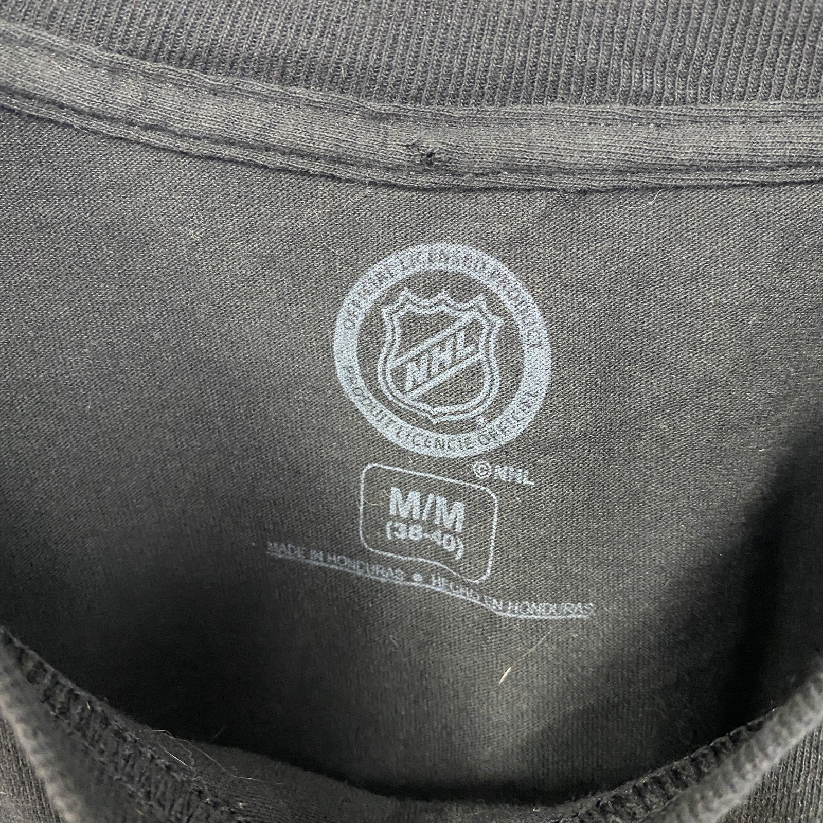 古着 used　半袖プリントTシャツ　NHL　ピッツバーグ・ペンギンズ　チームロゴ　ホッケー　レトロ　ブラック　黒　Mサイズ
