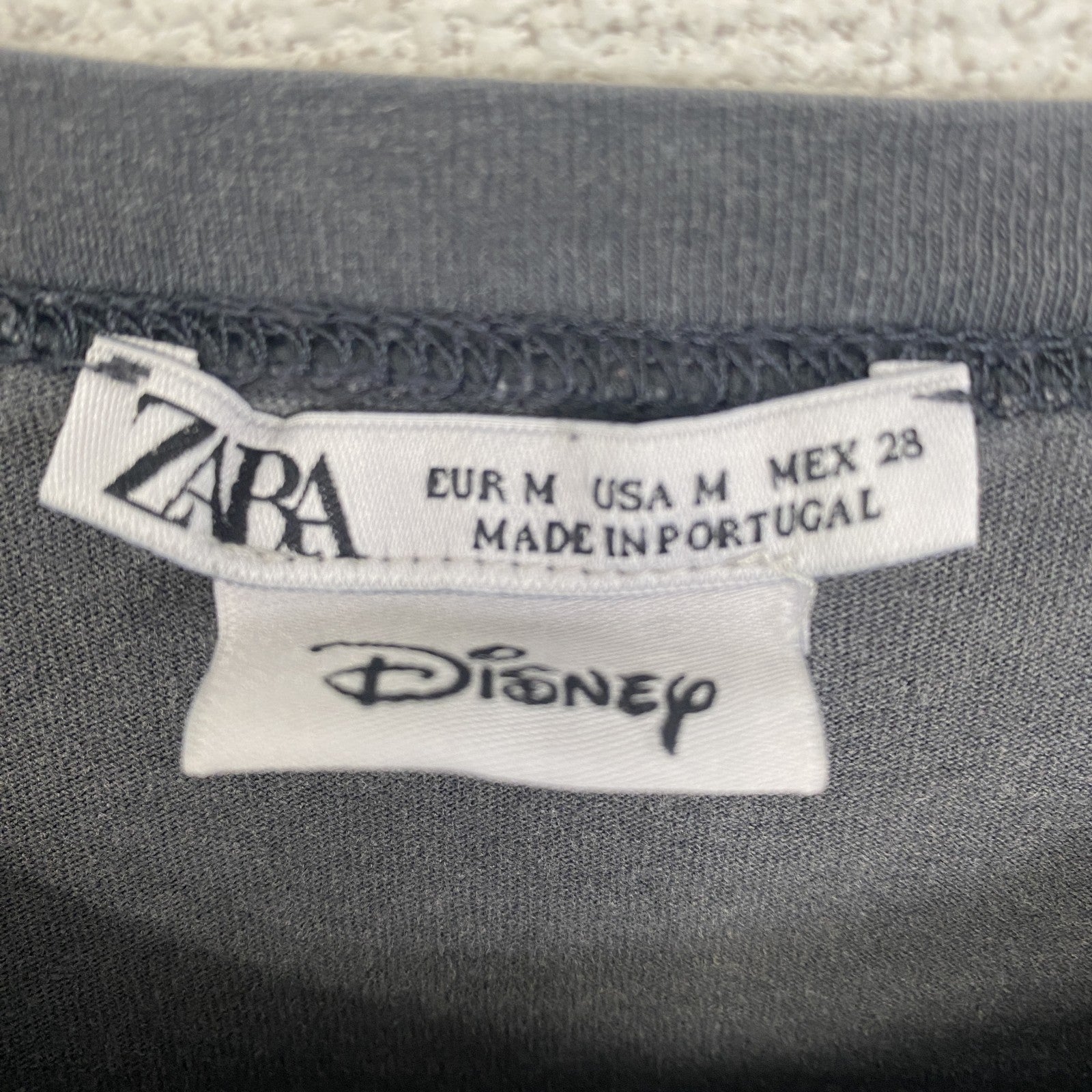 古着 used　ZARA　半袖プリントTシャツ　Disney　ミッキー　ミニー　デイジー　クルーネック　春夏服　　灰色　Mサイズ