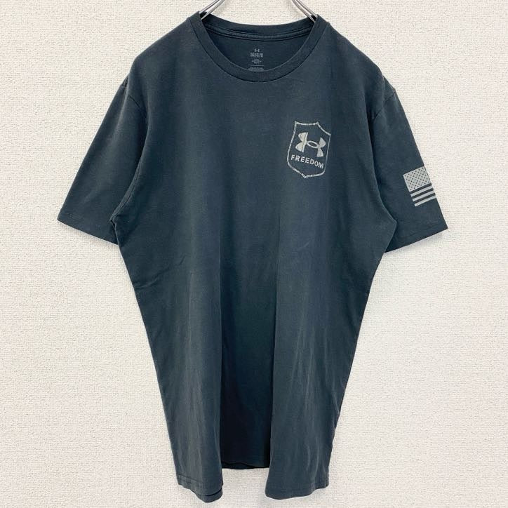 古着 used　UNDER ARMOUR アンダーアーマー　半袖ワンポイントTシャツ　バックプリント　黒　ブラック　Lサイズ　