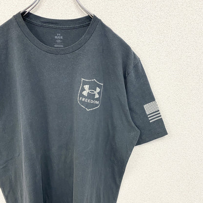 古着 used　UNDER ARMOUR アンダーアーマー　半袖ワンポイントTシャツ　バックプリント　黒　ブラック　Lサイズ　