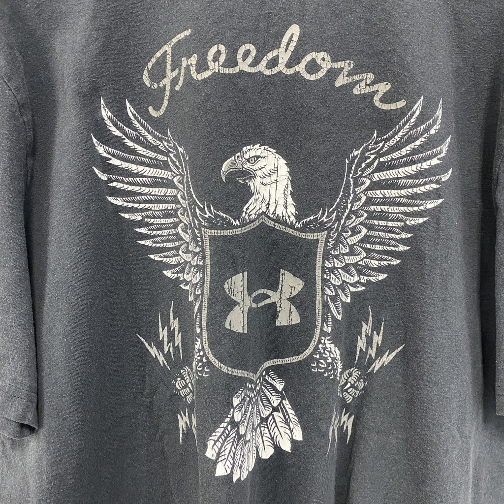 古着 used　UNDER ARMOUR アンダーアーマー　半袖ワンポイントTシャツ　バックプリント　黒　ブラック　Lサイズ　