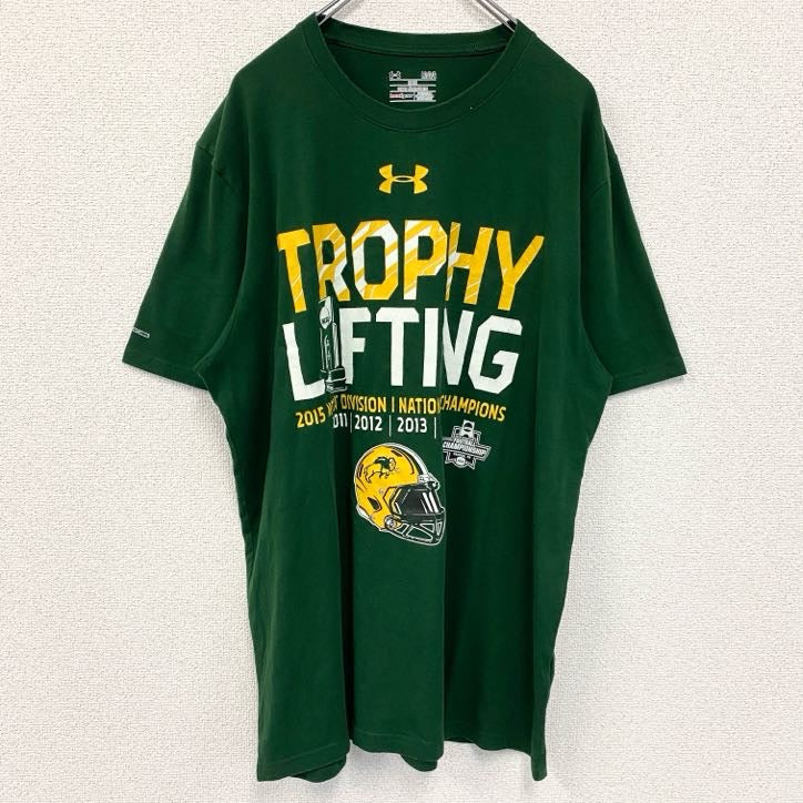 古着 used　UNDER ARMOUR アンダーアーマー　半袖プリントTシャツ　NCAA　アメフト　クルーネック　緑　Lサイズ