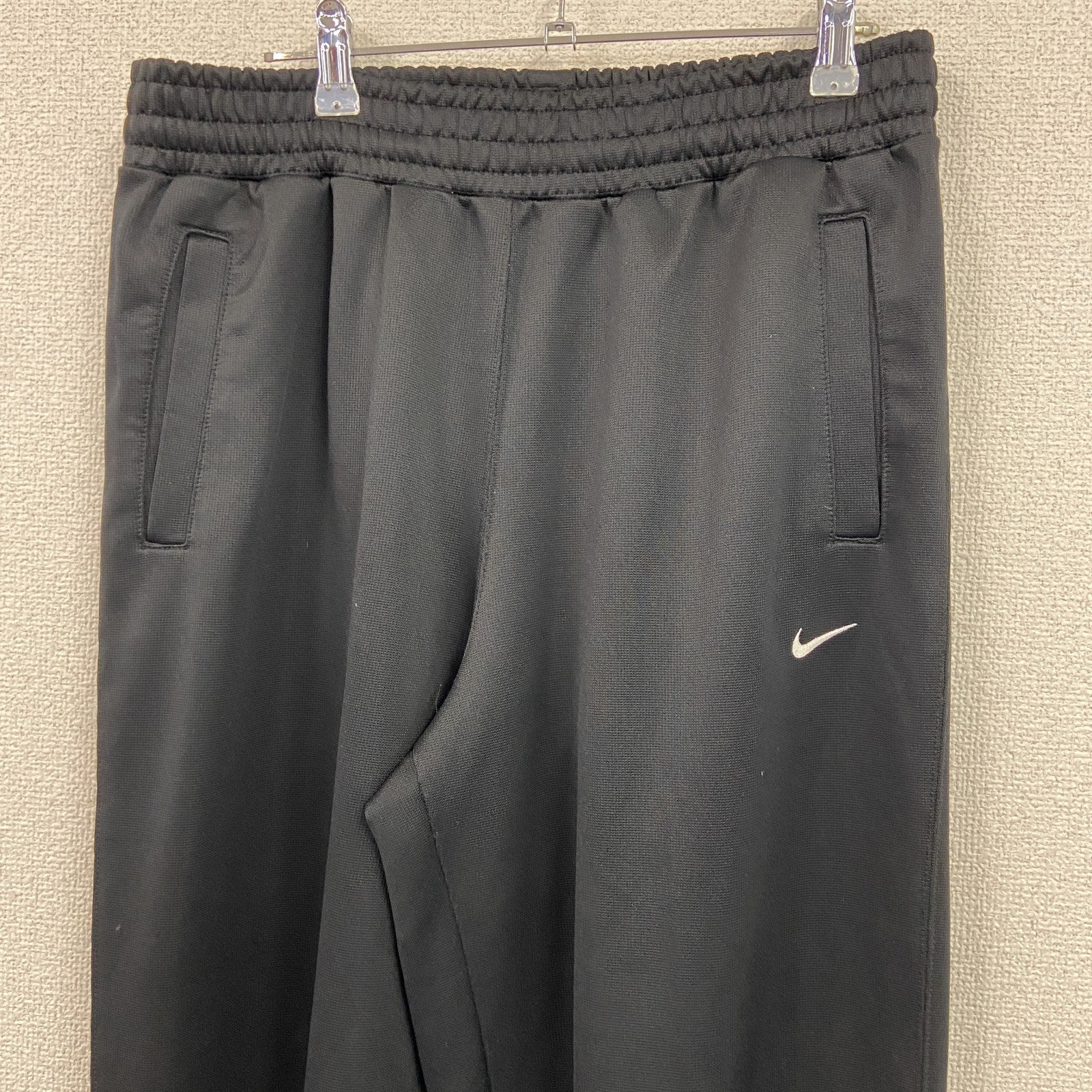 NIKE　ナイキ　トラックパンツ/ジャージパンツ　黒　ブラック　Lサイズ