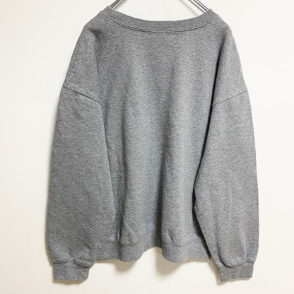 古着 used　長袖ロゴプリントスウェット　トレーナー　クルーネック　アルファベット　グレー　レトロデザイン　秋冬服