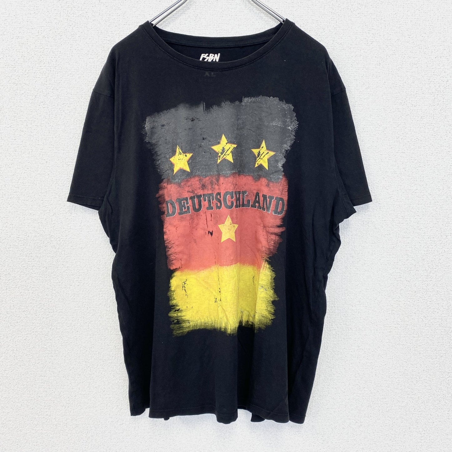 古着 used　FSBN　半袖ダメージビッグプリントTシャツ　スター　星　クルーネック　春夏服　黒　カジュアルデザイン　XLサイズ