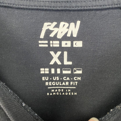 古着 used　FSBN　半袖ダメージビッグプリントTシャツ　スター　星　クルーネック　春夏服　黒　カジュアルデザイン　XLサイズ