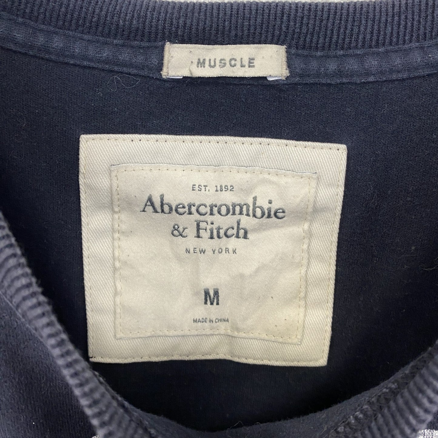 古着 used　Abercrombie&Fitch　半袖プリントTシャツ　シングルステッチ　90s　春夏服　ネイビー　Mサイズ