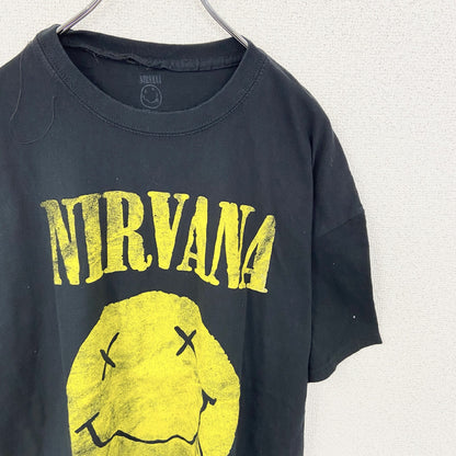 古着 used　NIRVANA ニルヴァーナ　半袖プリントバンドTシャツ　レトロ　スマイルプリント　クルーネック　黒　Mサイズ