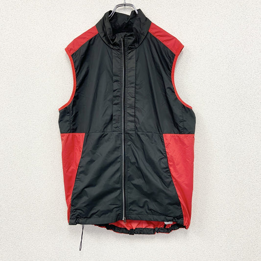 NIKE　ナイキ　ベスト　黒　ブラック　Lサイズ