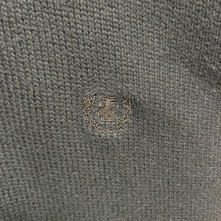 古着 used　IZOD　アイゾッド　長袖ハーフジップハイネックニット　セーター　ワンポイント刺繡　黒　ブラック　秋冬服　Mサイズ