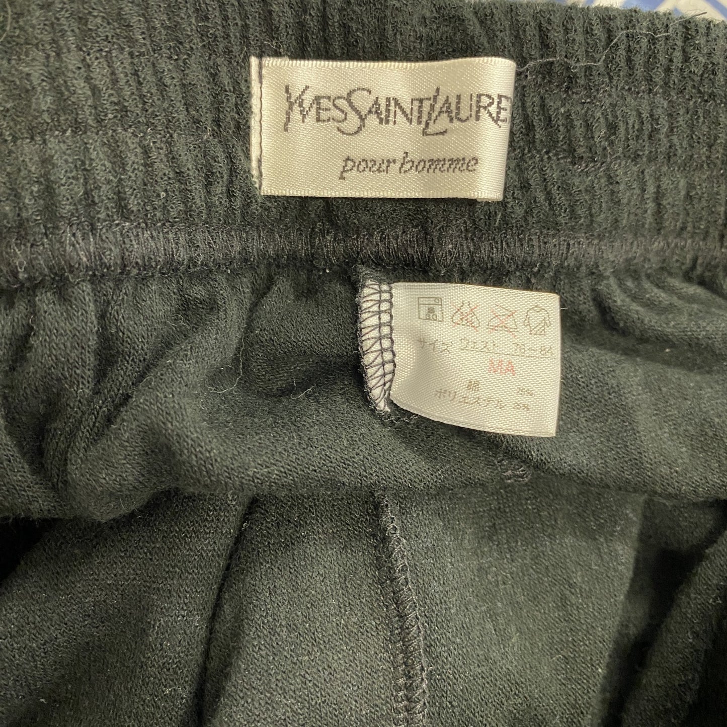 Yves Saint Laurant　イヴサンローラン　ハーフパンツ/ショートパンツ　黒　ブラック　Mサイズ