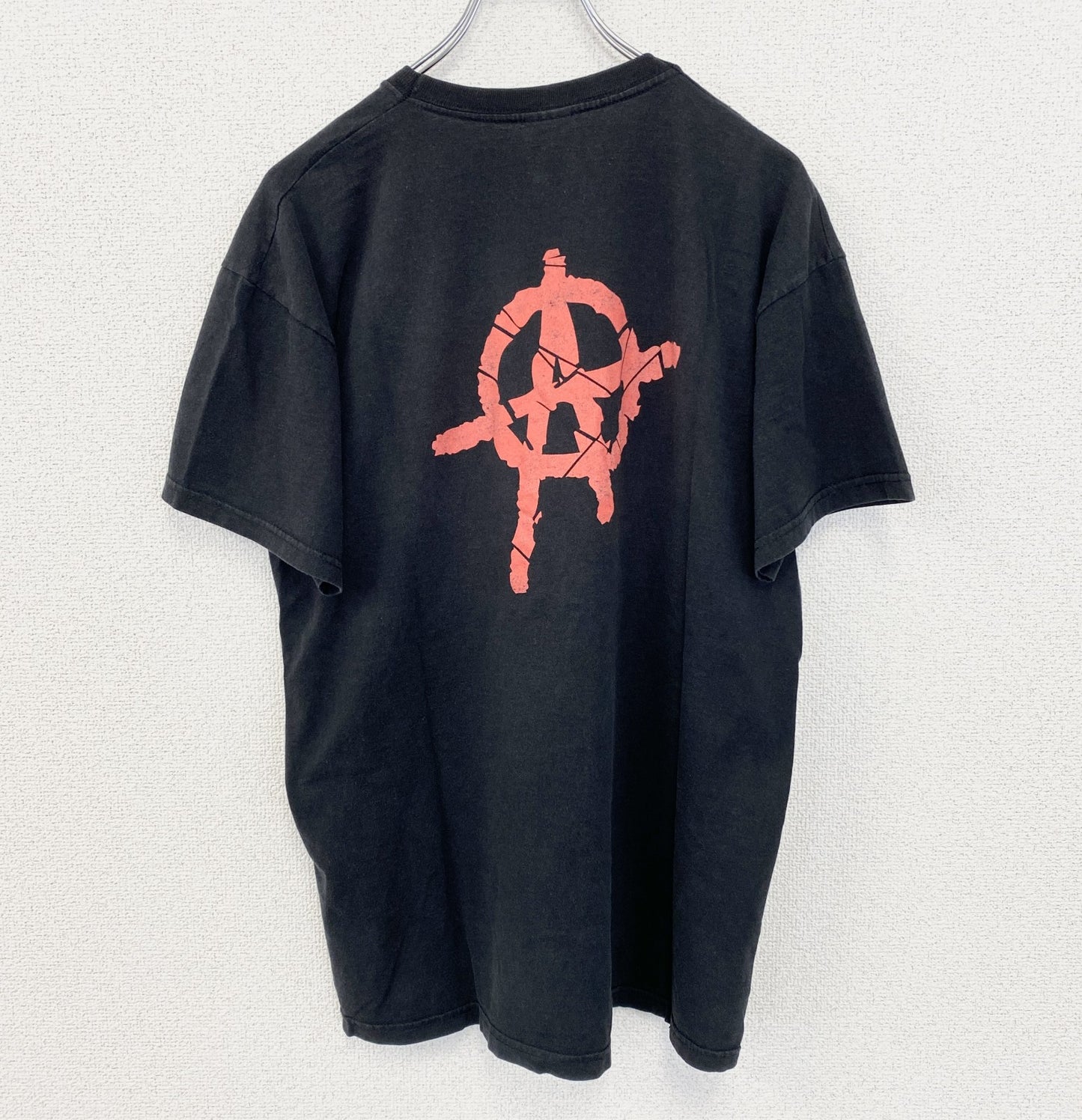 古着 used　FRUIT OF THE LOOM　半袖プリントTシャツ　カジュアル　クルーネック　黒色　レトロ　Mサイズ