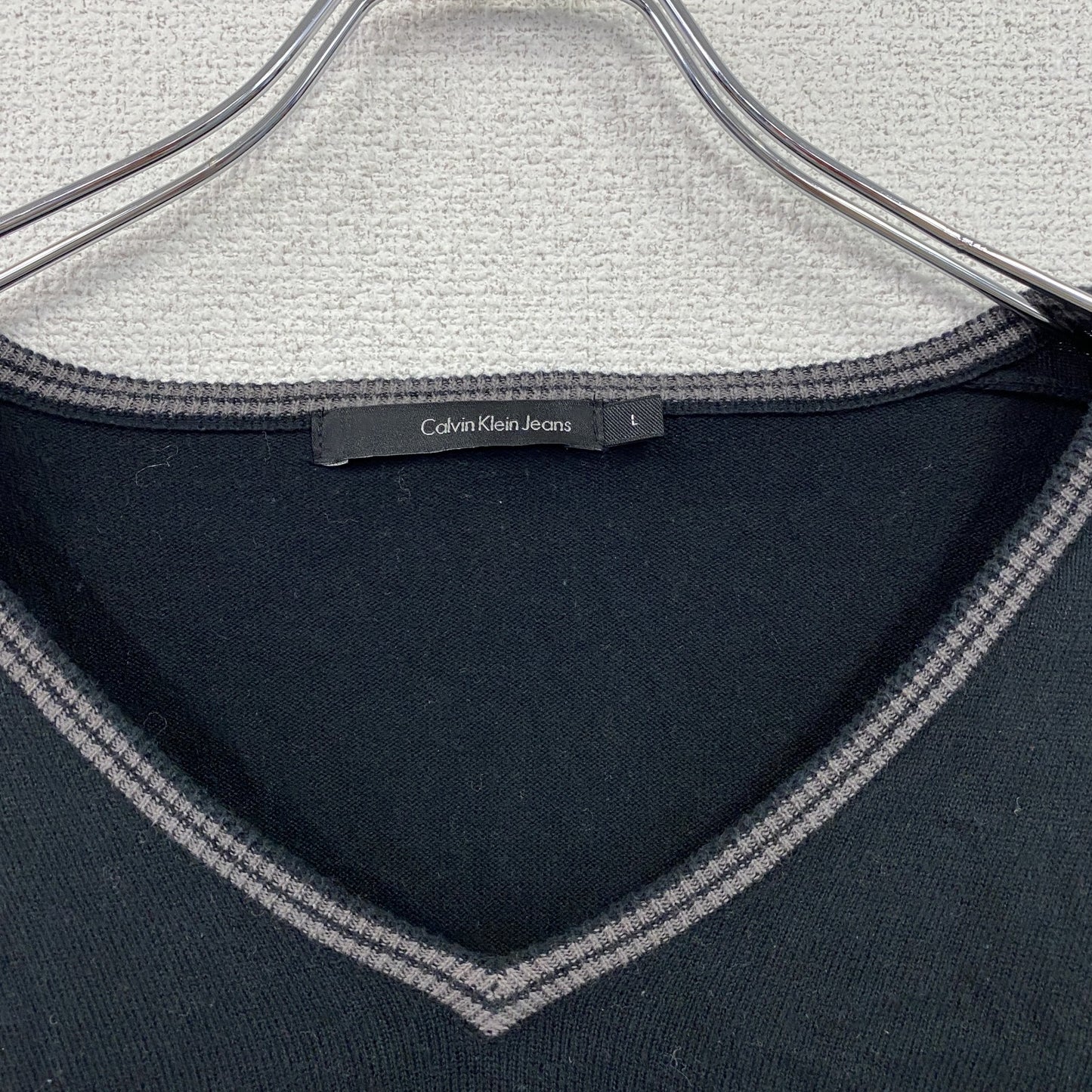 Calvin Klein Jeans　カルバンクラインジーンズ　コットンニットセーター　Vネック　刺繍ロゴ　黒　ブラック　Lサイズ　