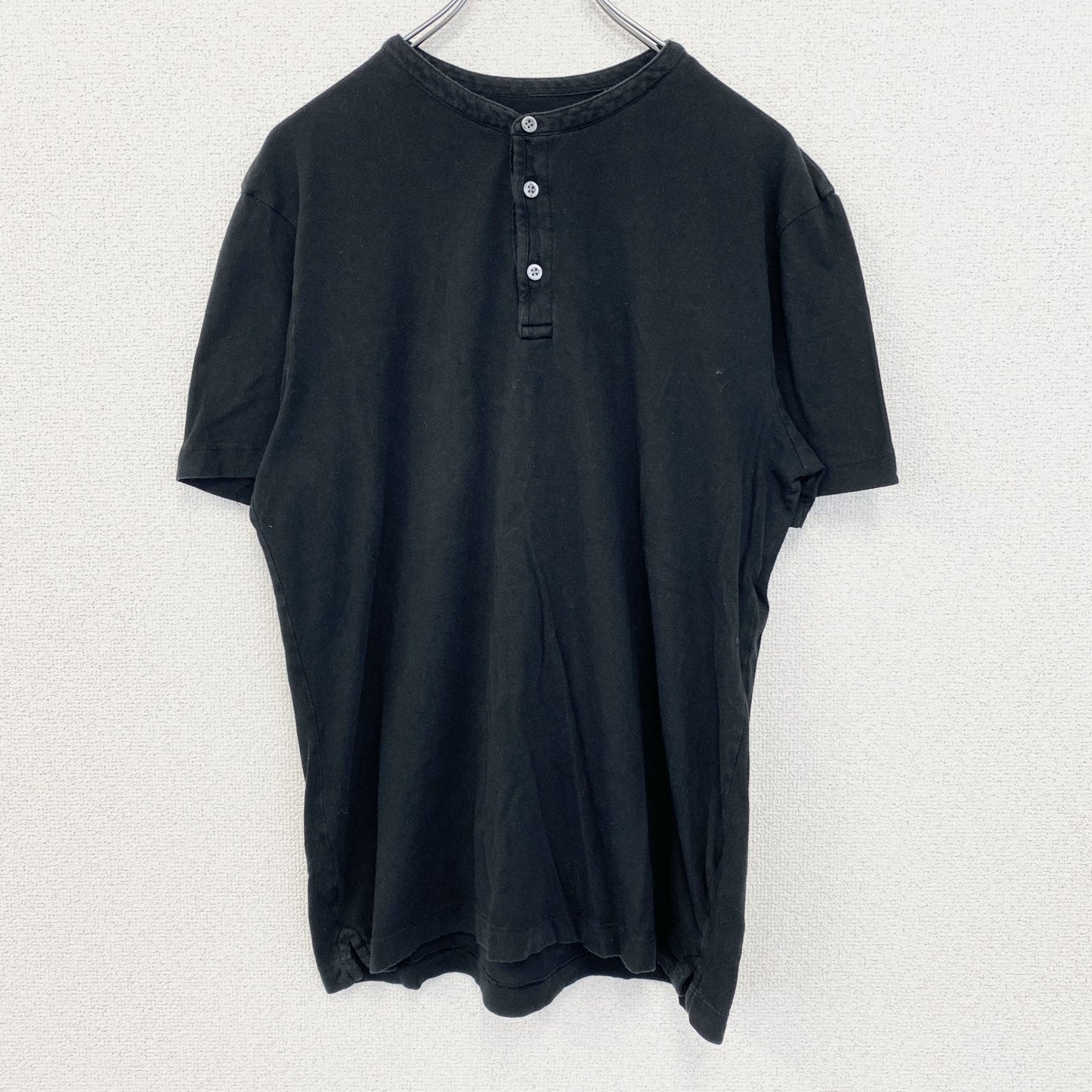 古着 used　BANANA REPUBLIC　半袖無地Tシャツ　ノームコア　シンプル　ヘンリーネック　黒色　レトロ　Mサイズ