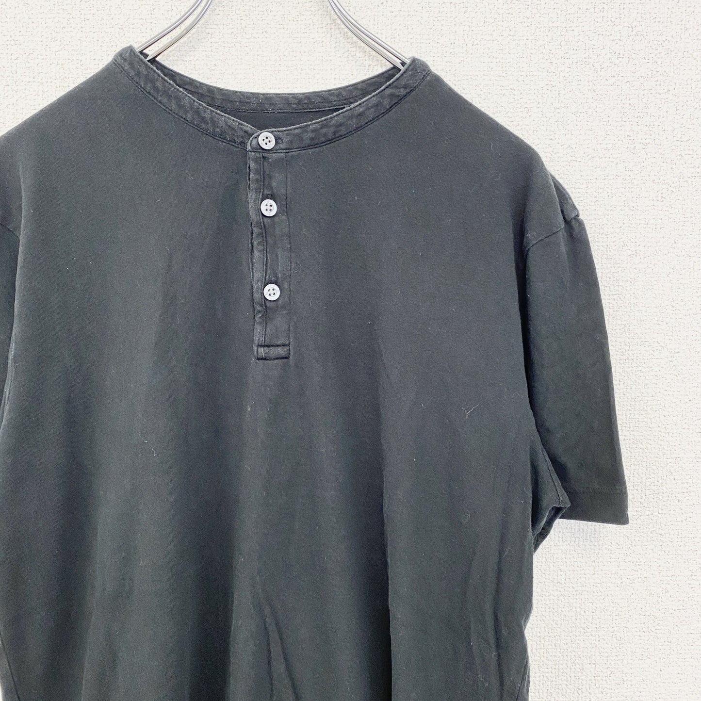 古着 used　BANANA REPUBLIC　半袖無地Tシャツ　ノームコア　シンプル　ヘンリーネック　黒色　レトロ　Mサイズ