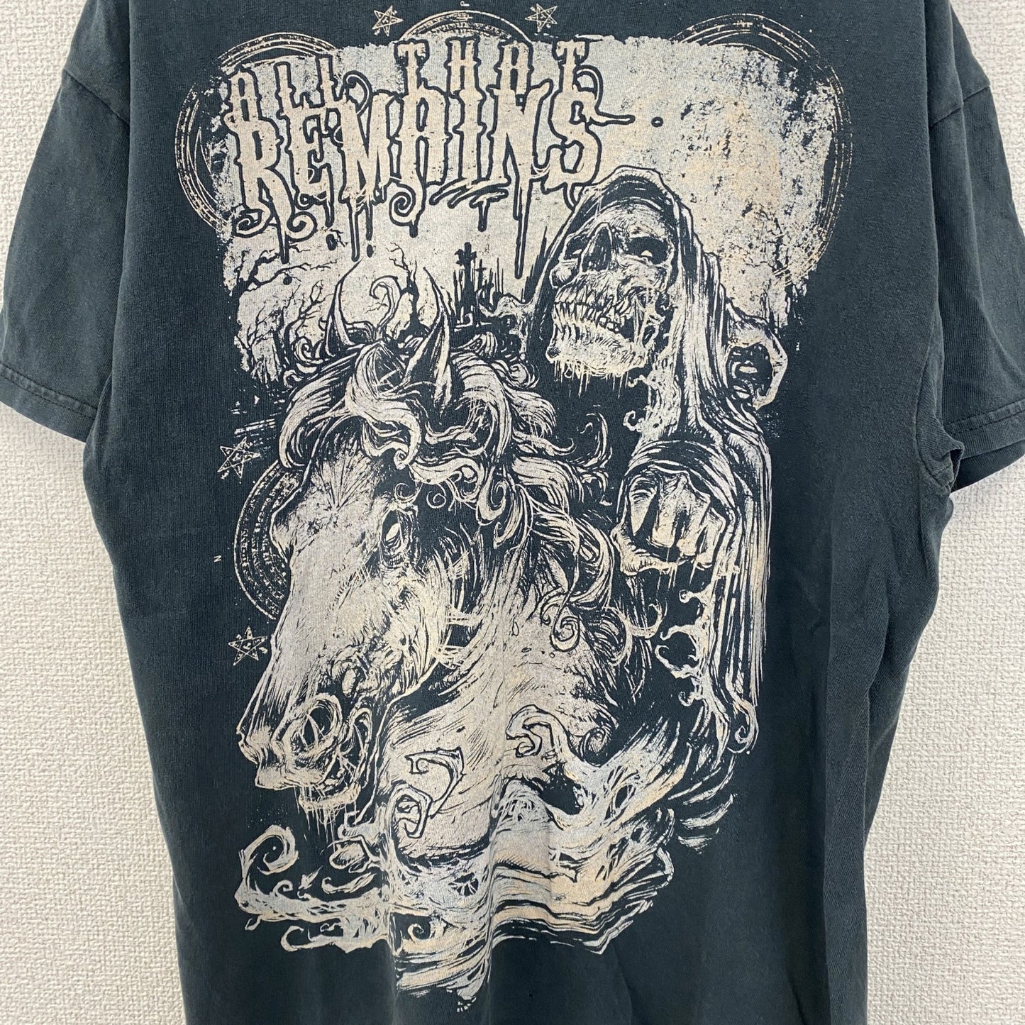 古着 used　GILDAN ギルダン　半袖ビッグプリントTシャツ　スカル　馬　クルーネック　黒色　春夏服　レトロ　Mサイズ