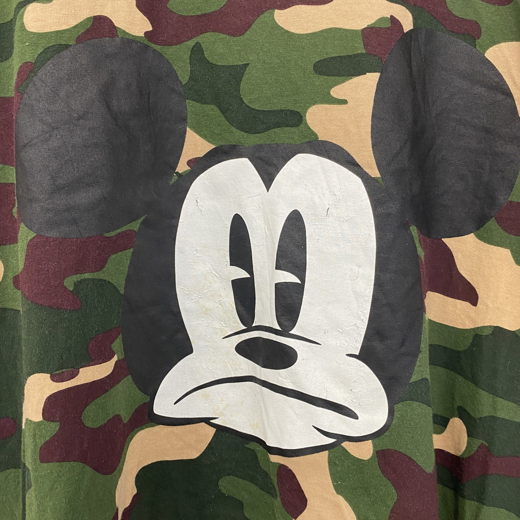 古着 used　Disney ディズニー　半袖迷彩柄ミッキープリントTシャツ　クルーネック　レトロ　刺繍ロゴ　カモ柄　Mサイズ