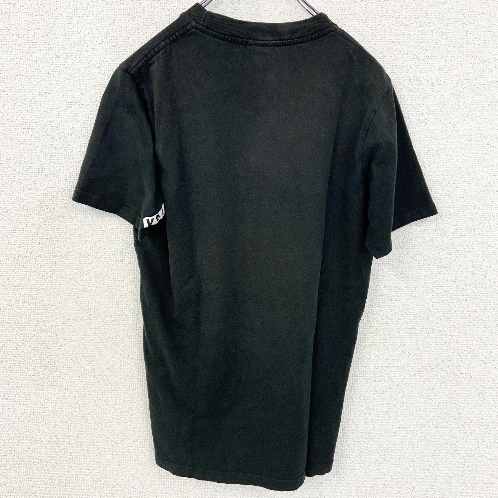 古着 used　VOLCOM　ボルコム　半袖ロゴプリントＴシャツ　黒　ブラック　レトロデザイン　ストリート　クルーネック　Sサイズ