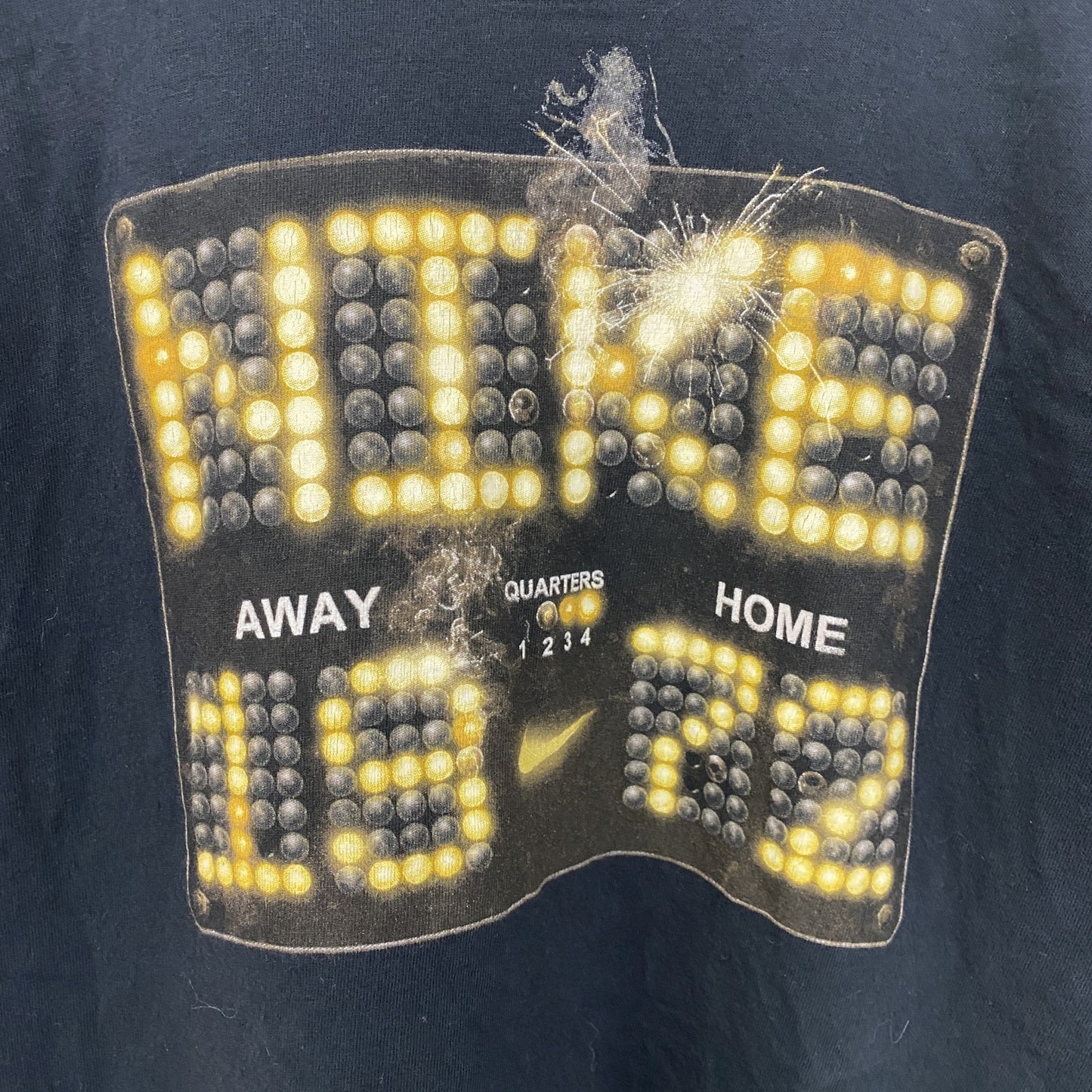 古着 used　NIKE ナイキ　半袖プリントTシャツ　スウッシュロゴ　クルーネック　バスケ　レトロ　黒　ブラック　Mサイズ
