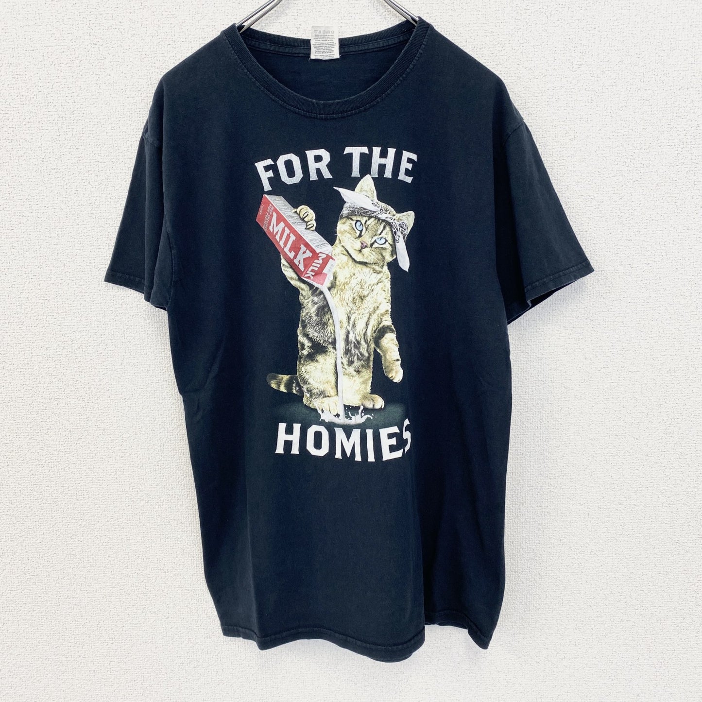 古着 used　FRUIT OF THE LOOM　半袖プリントTシャツ　キャット　ミルク　クルーネック　黒色　ブラック　Mサイズ