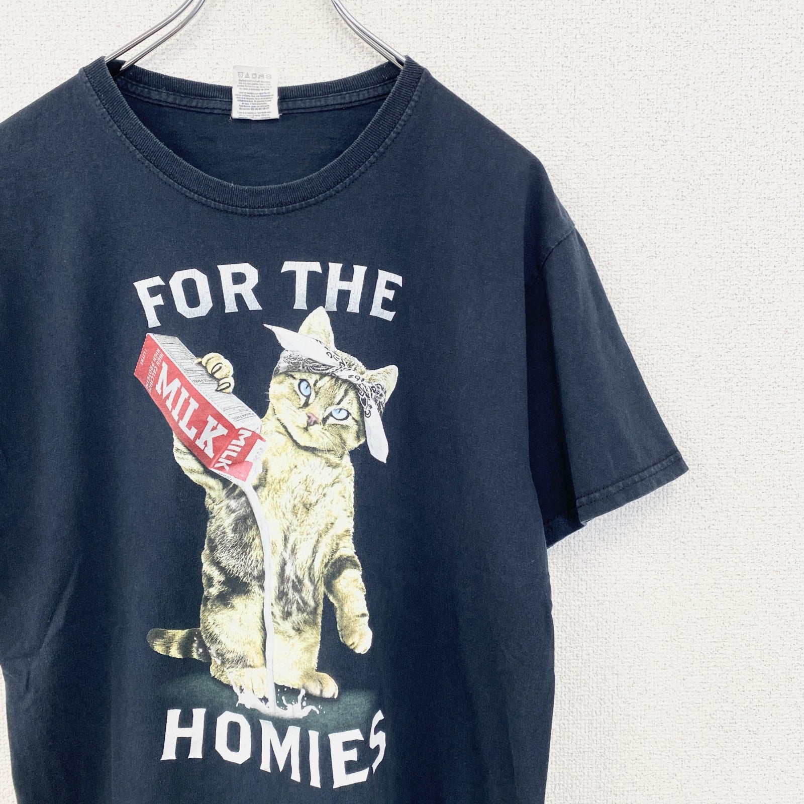 古着 used　FRUIT OF THE LOOM　半袖プリントTシャツ　キャット　ミルク　クルーネック　黒色　ブラック　Mサイズ