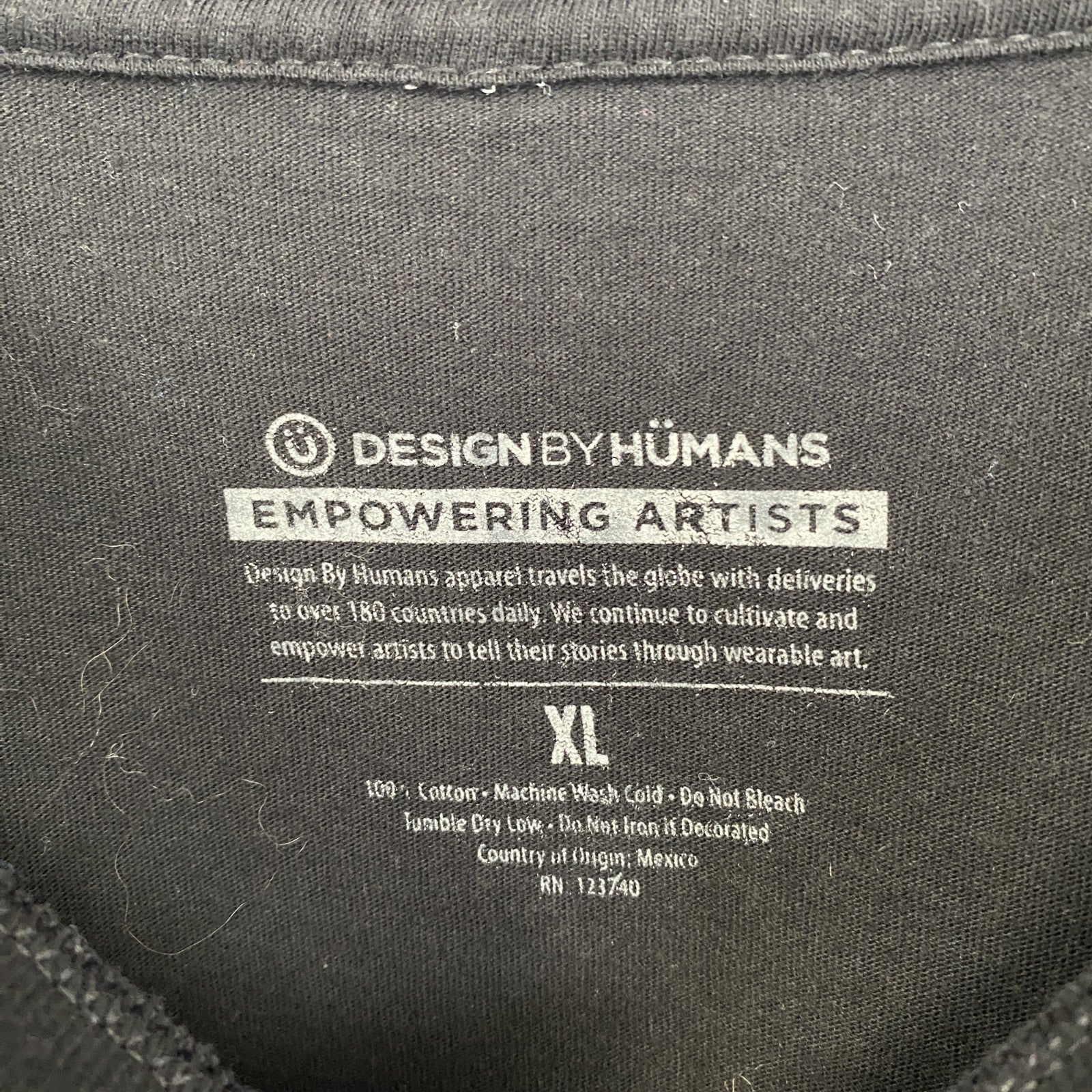 古着 used　DESAIN BY HUMANS　半袖プリントTシャツ　ロボット　カジュアル　クルーネック　黒　レトロ　XLサイズ