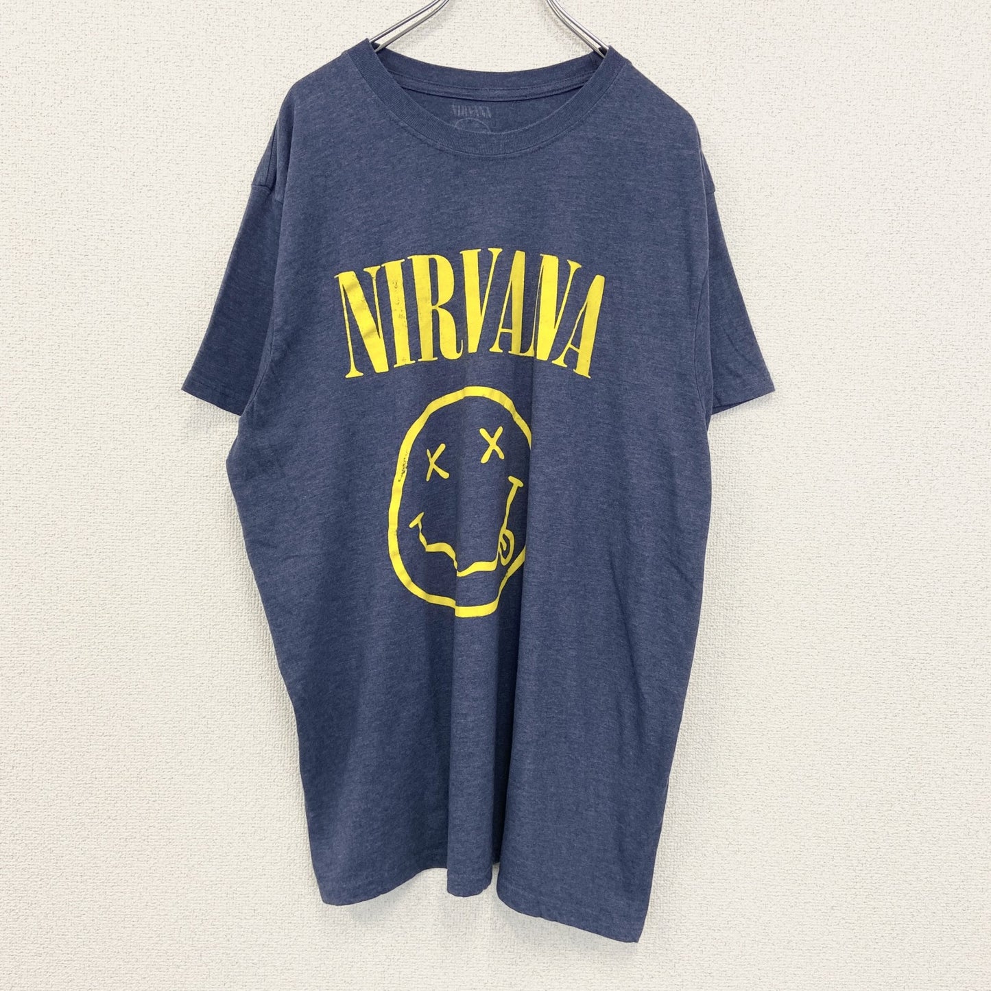 古着 used　NIRVANA ニルヴァーナ　半袖バンドTシャツ　ネイビー　紺　ロゴプリント　クーネック　レトロ　2XLサイズ