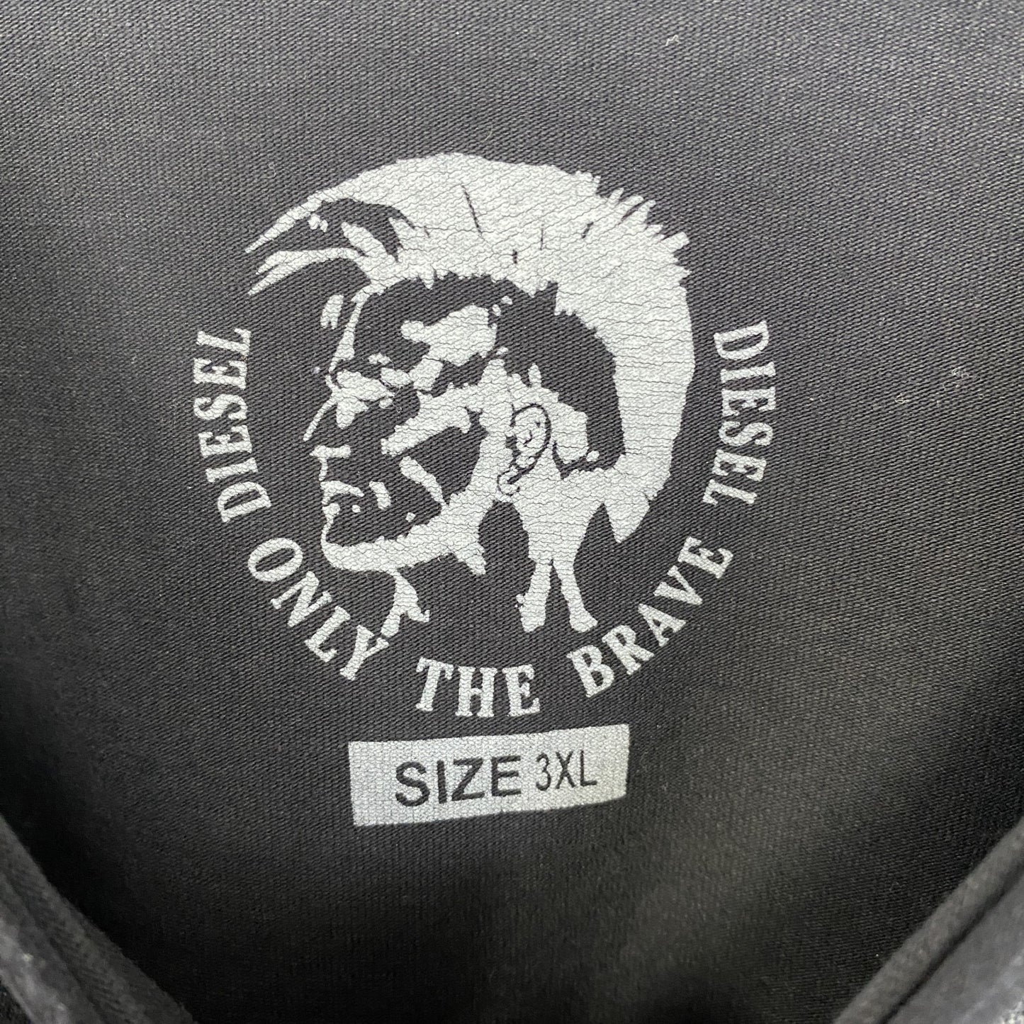 古着 used　DIESEL ディーゼル　長袖プリントTシャツ　カジュアルデザイン　クルーネック　黒　レトロ　3XLサイズ